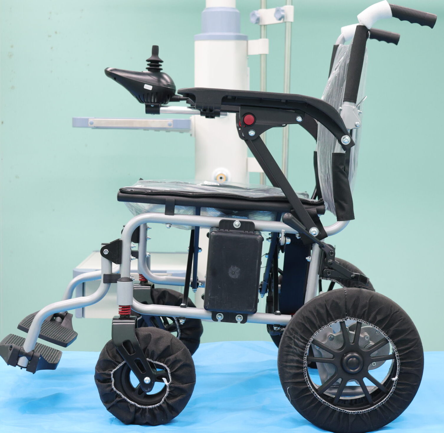 Foldable Electric Wheelchair with Dual Motors & Electromagnetic Brakes – Lightweight Portable Power Chair for Travel & Elderly Mobility