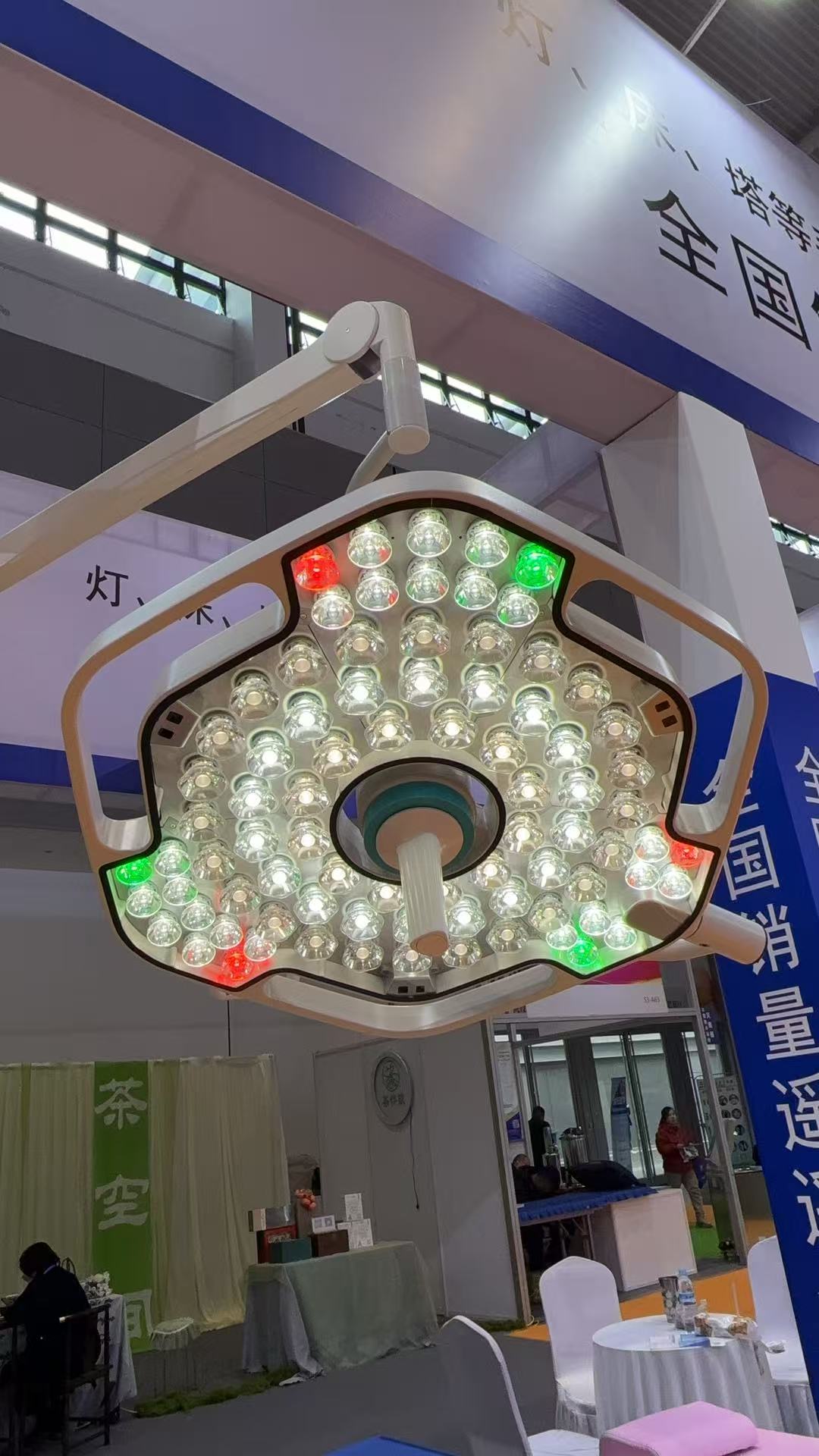 Wholesale Surgical Shadowless Lamp Buy Operating Room Equipment Bulk