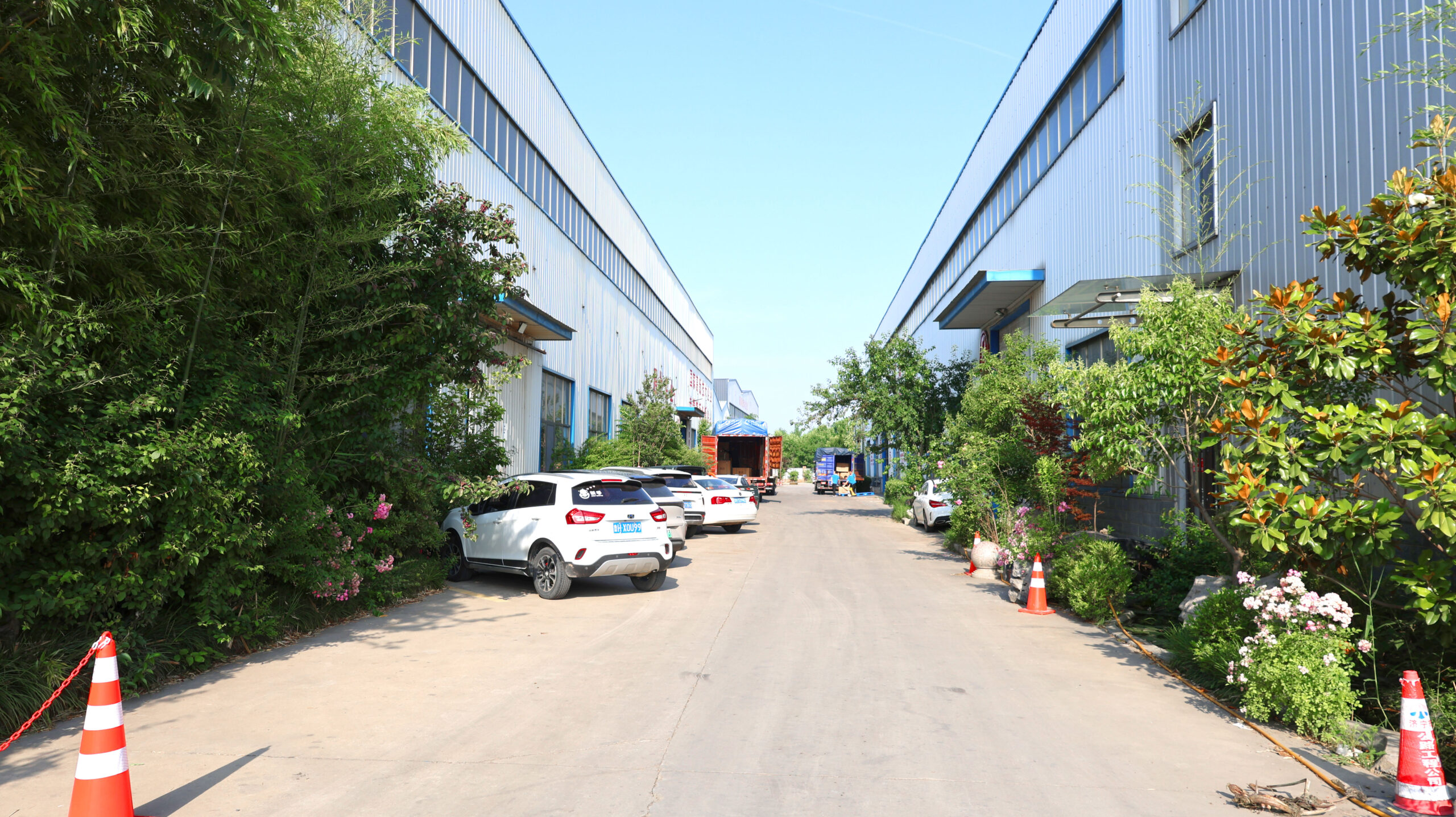 Modern Medical Equipment Production Workshop