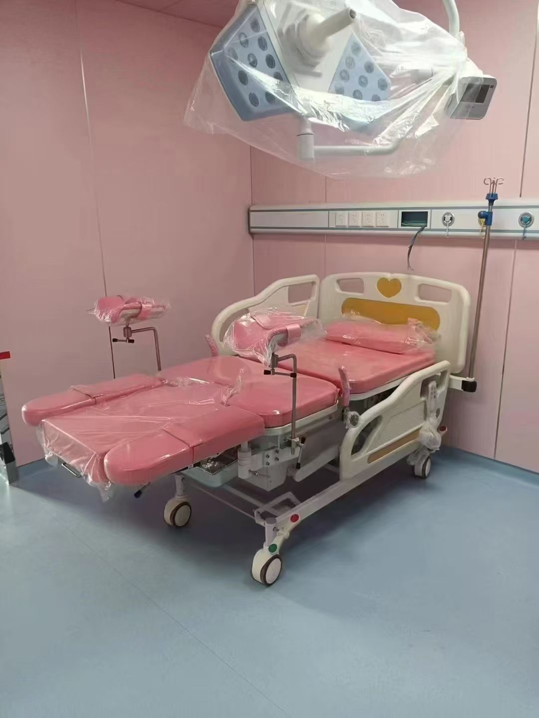 Electric Labor Delivery Recovery Bed All-in-One for Maternity Ward, 240kg Load, Battery Backup, Adjustable Backrest & Leg Section